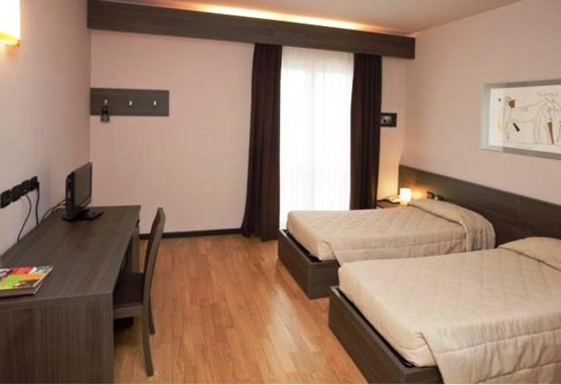 Eq Hotel Travagliato Luaran gambar