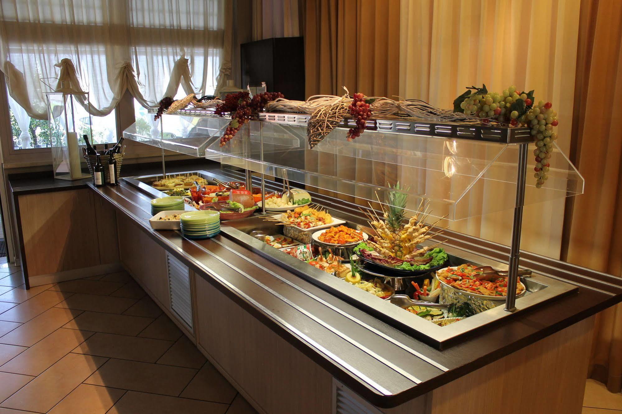 Eq Hotel Travagliato Luaran gambar