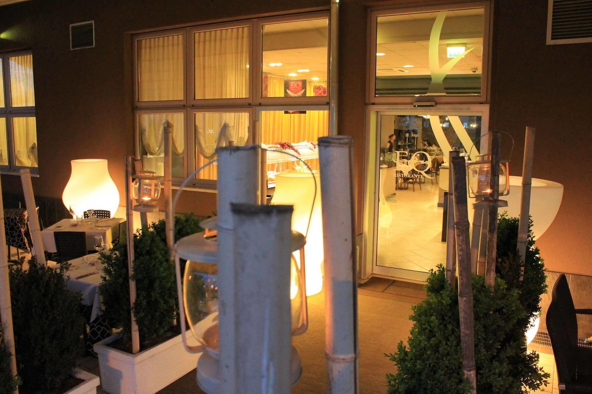 Eq Hotel Travagliato Luaran gambar